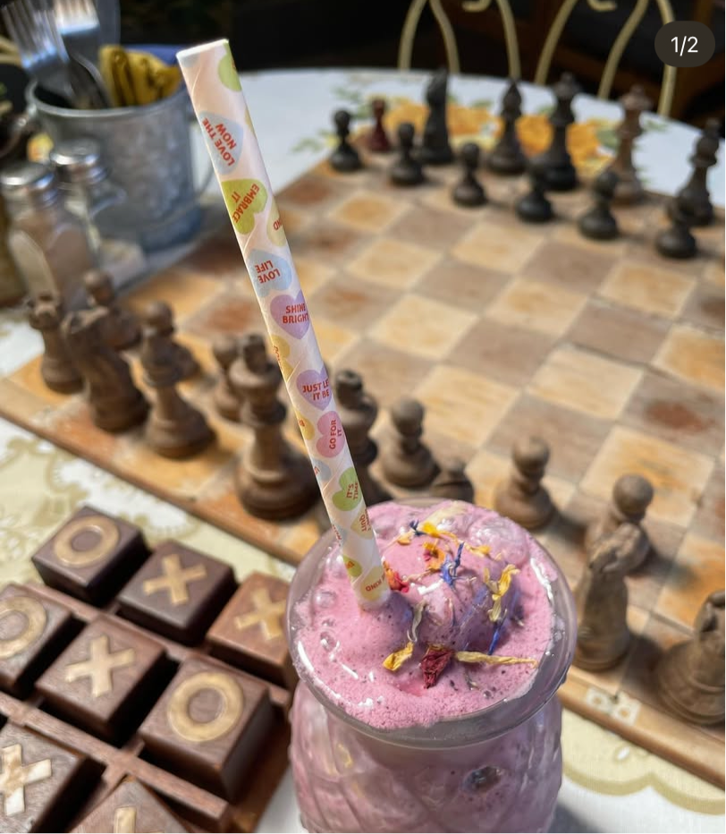 pretty heart jumbo straw in purple smoothi