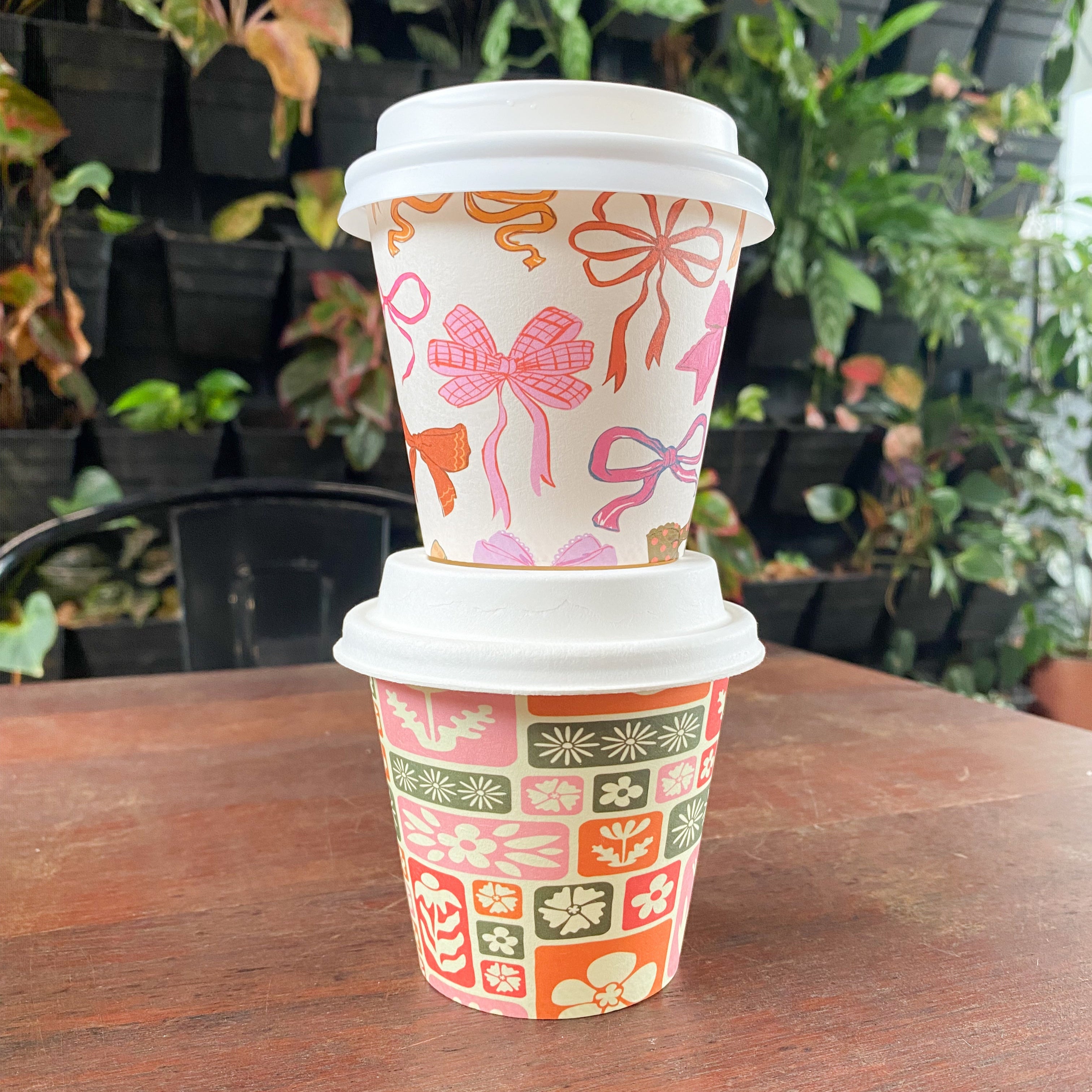 pretty printed takeaway coffee cups 8oz